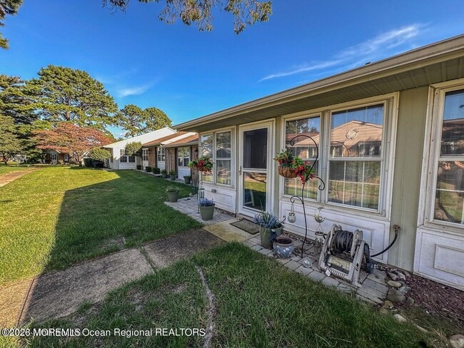 Photo - 27C Cambridge Cir