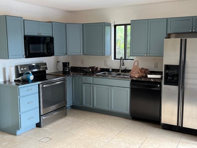 Building Photo - 6003 Waterview Cir