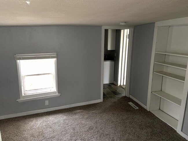 Photo - 827 7th Ave
