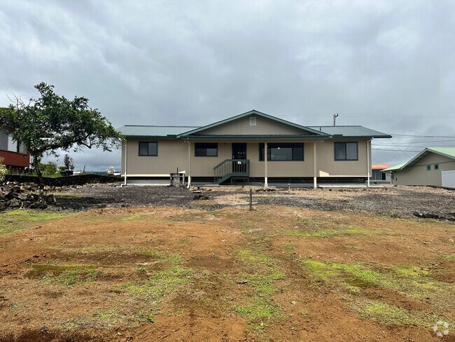 Building Photo - Waiakea Rental