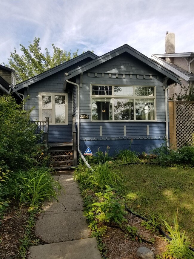 Building Photo - 2166 Athol St