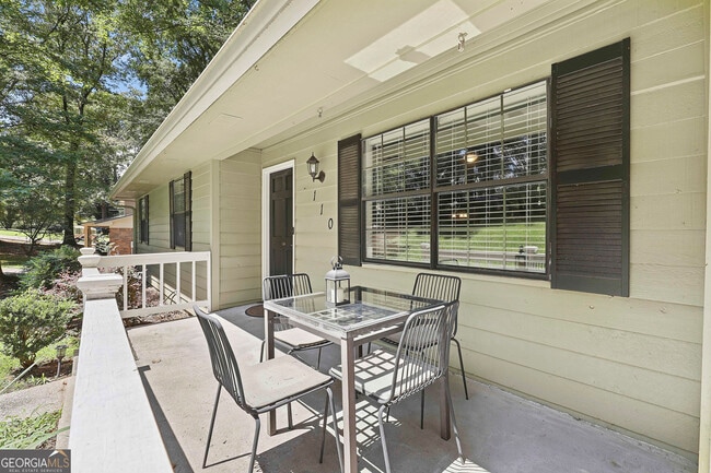 Photo - 110 Clydesdale Rd