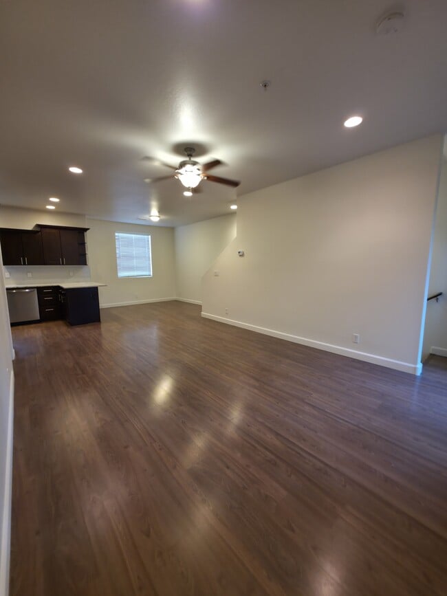 Photo - 2512 W Pikes Peak Dr