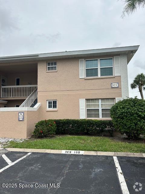 Building Photo - 927 Sonesta Ave NE Unit 104 Rental