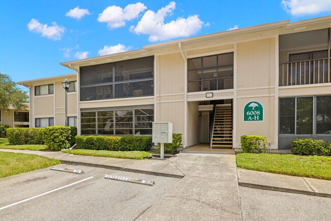 Photo - 6008 Laketree Ln Townhome