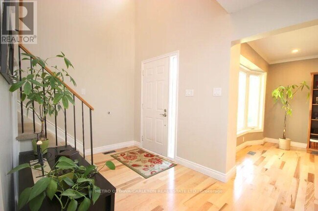 Photo - 18 Chickasaw Crescent