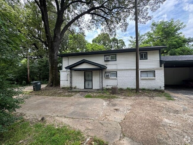 Building Photo - 1413 Ferguson Rd Rental