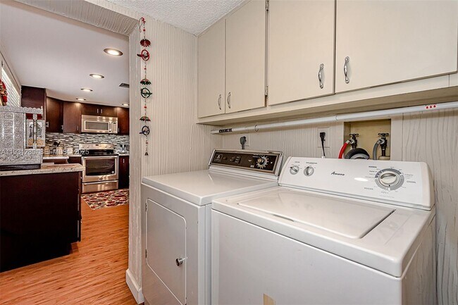Photo - 625 Oaks Dr Unit 503
