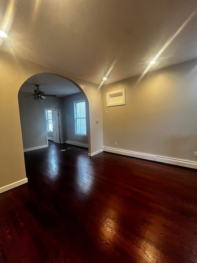 Photo - 633 37th St Unidad 1