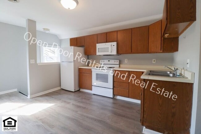 Photo - 515 1/2 N State St