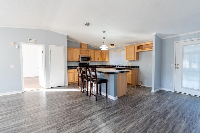 Photo - 314 County Rd 3577