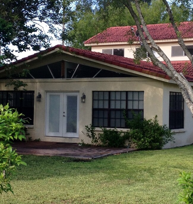 Photo - 900 Avenida De Leon