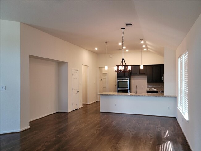 Photo - 1128 Swinford Ct