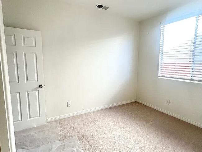 Building Photo - 29912 Cool Meadow Dr