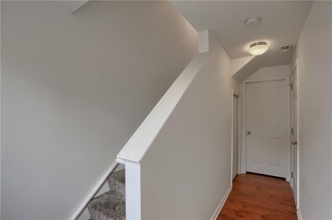 Photo - 219 Grace Manor Dr