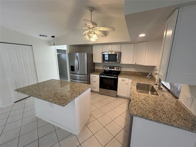 Photo - 2093 Rio De Janeiro Ave