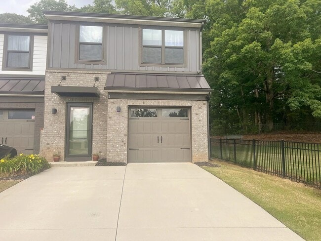Photo - 4 Connaught Ct Townhome