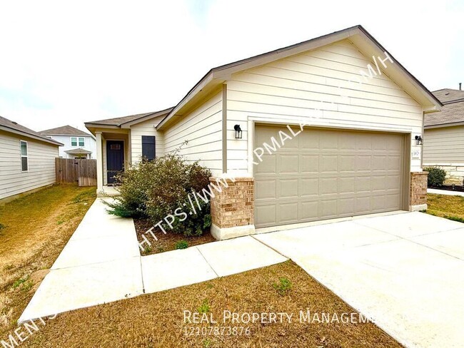 AVAILABLE NOW! 4 Bedroom / 2 Bath Home Nea... - AVAILABLE NOW! 4 Bedroom / 2 Bath Home Nea...