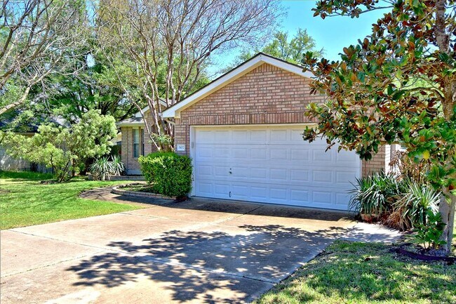 Photo - 807 Wild Petunia Way