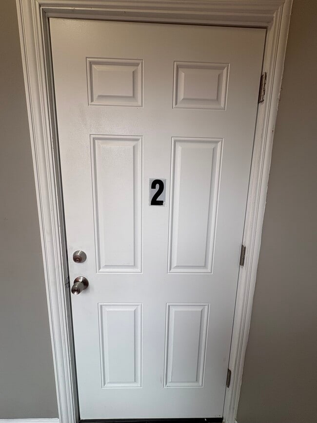 Photo - 7414 S Maryland Ave Unit 2