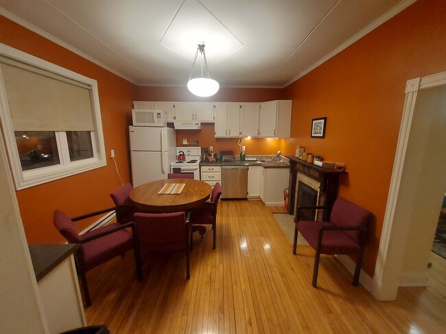 Photo - 17 Walshs Sq