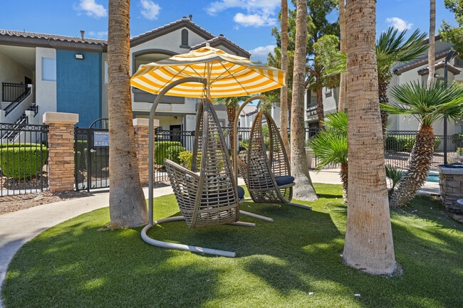 Tu lugar ideal para tomar el sol y relajarte. - Solitude at Centennial