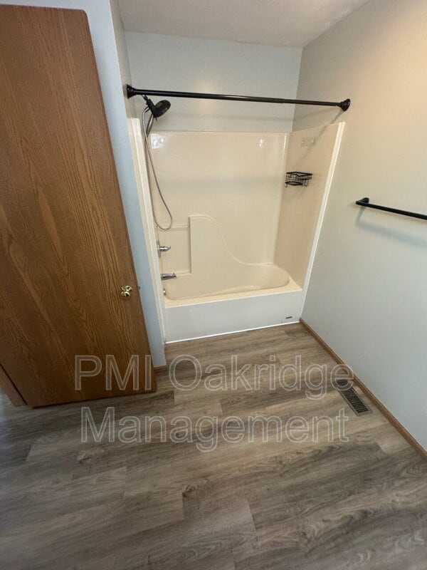 Photo - 763 Campbell Rd