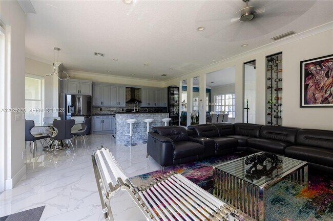Photo - 8904 Maple Hill Ct
