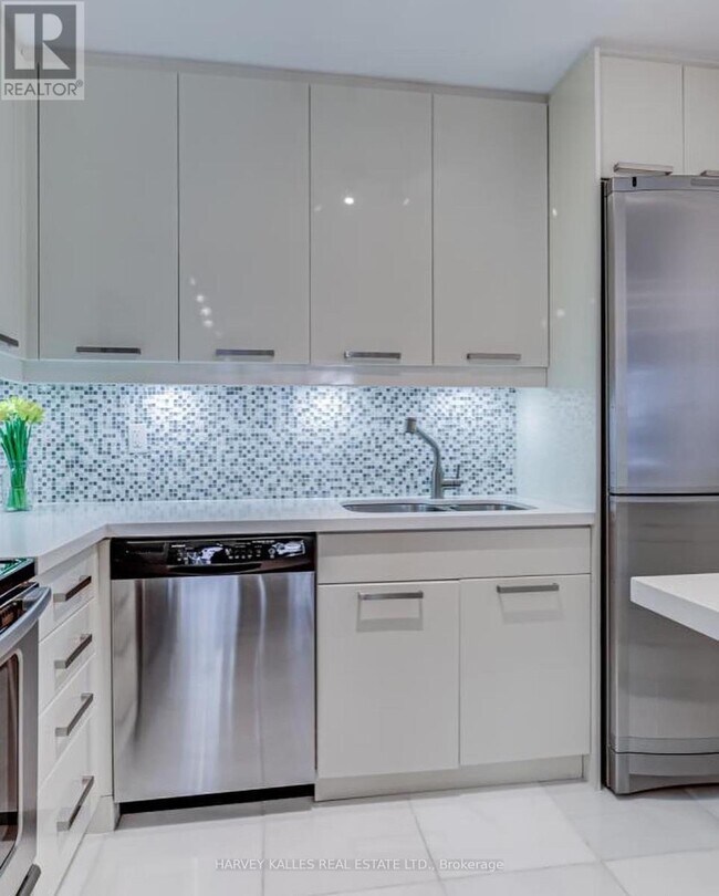 Photo - 60 Montclair Ave Unité 208