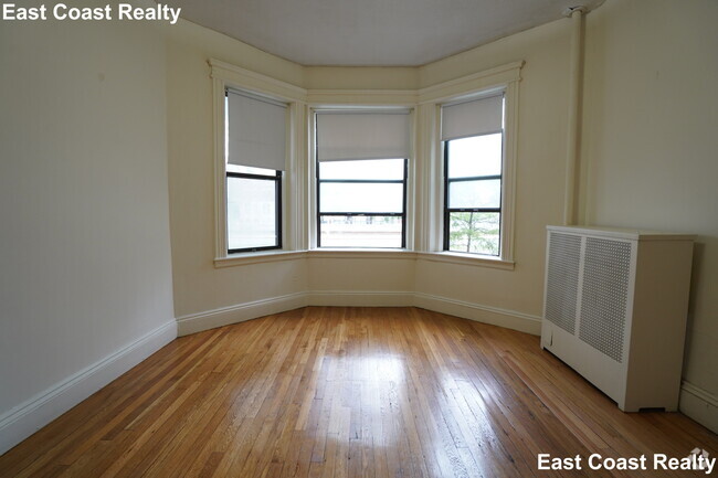 Building Photo - 1152 Commonwealth Ave Unit 11 Rental