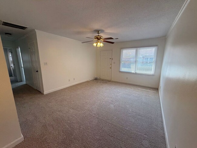 1110 Chandler Dr