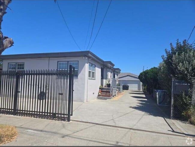 Building Photo - 559 Duboce Ave Rental