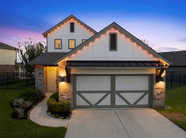 Building Photo - 2705 Bernadino Dr