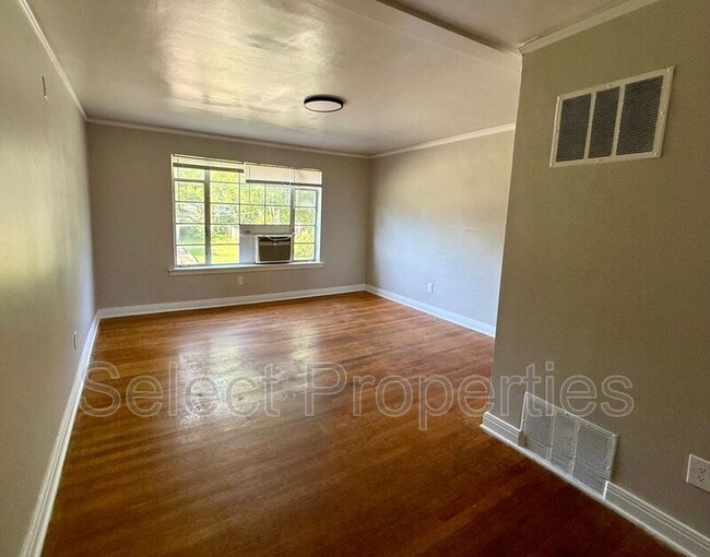 Photo - 608 Cherry Unit #12