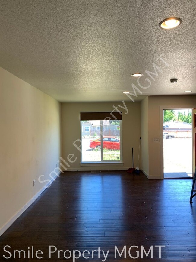 Photo - single house