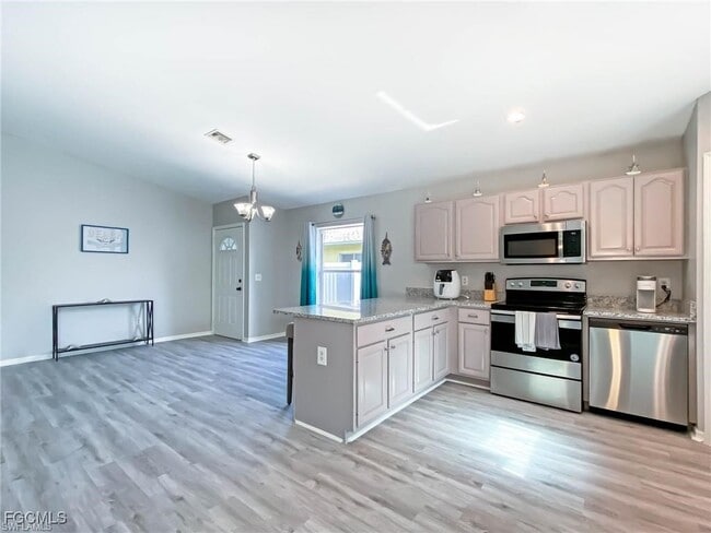 Photo - 4523 SW 7th Pl