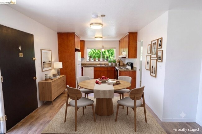 2015 Hearst Ave Unidad 4