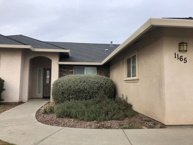 Building Photo - Gorgeous House in Cal Park - Available Soon!!