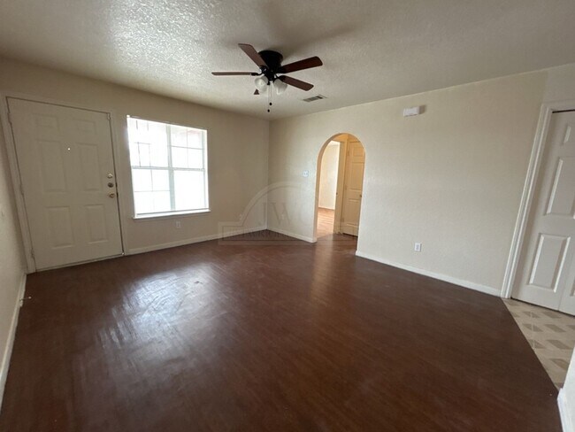 Photo - 1407 Dugger Cir Unidad 1407 Dugger Cir  C