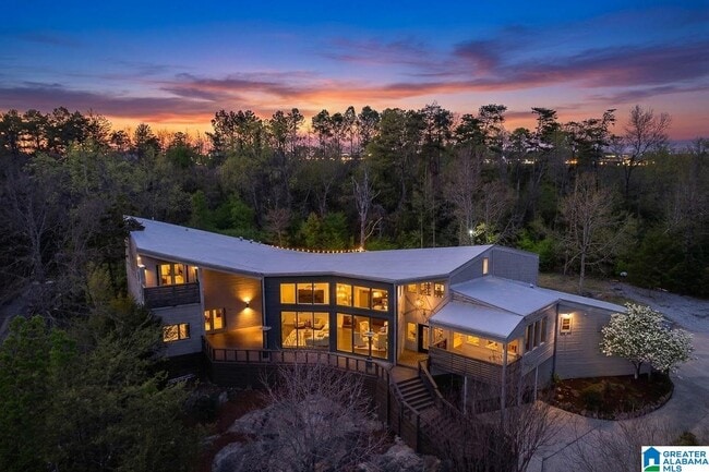 Building Photo - 412 Vesclub Pl