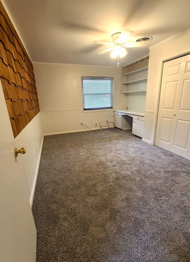 Photo - 2315 Pine Crest Dr