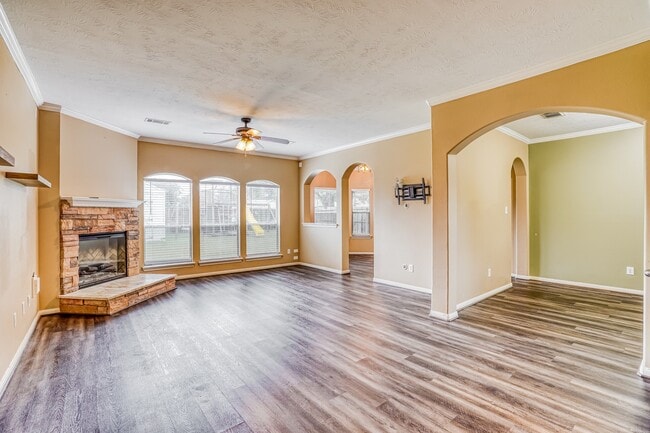 Photo - 1122 Chase Park Dr