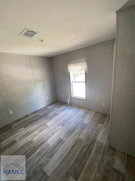 6320-6 E US Hwy 84