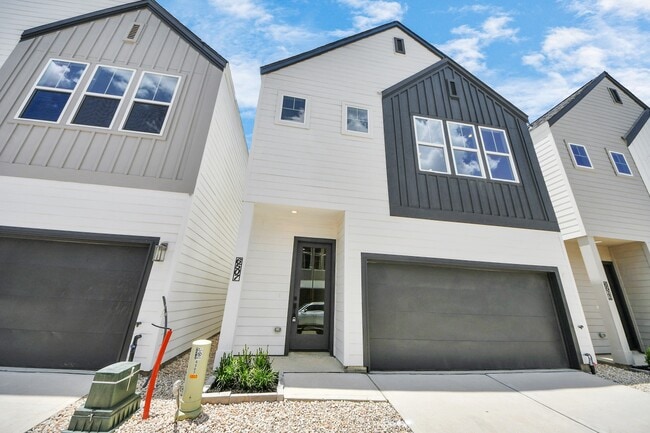 Building Photo - 6519 Old Olive Tree Dr