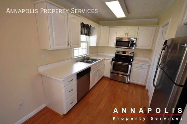 Photo - 907 Hillside Ave
