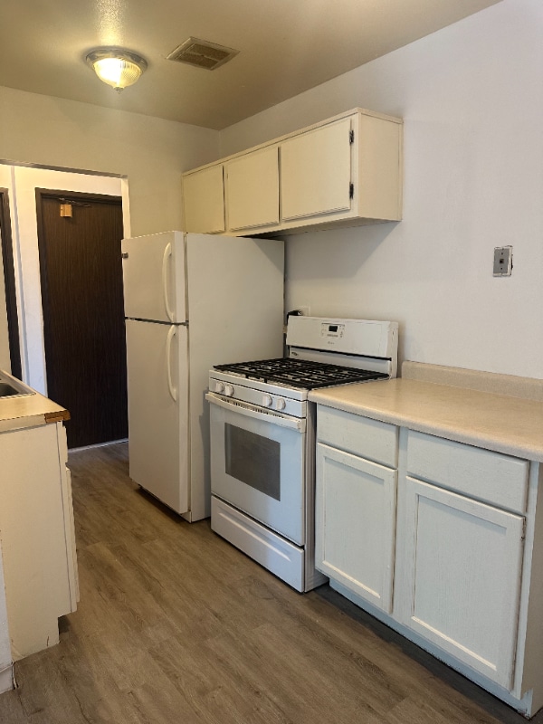 Photo - 363 Hawthorne Cir Unit 5