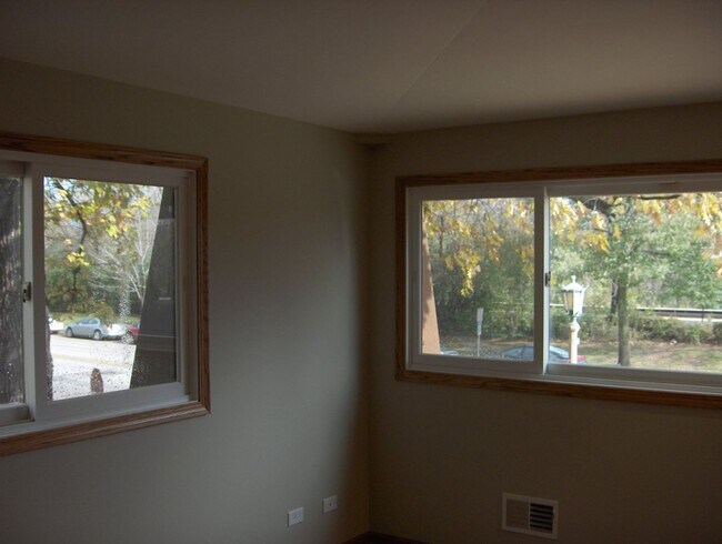 Photo - 257 - *450 Green Bay Road Bldg* Unit 450-2