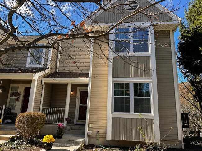 Photo - 29 Stone Creek Ln