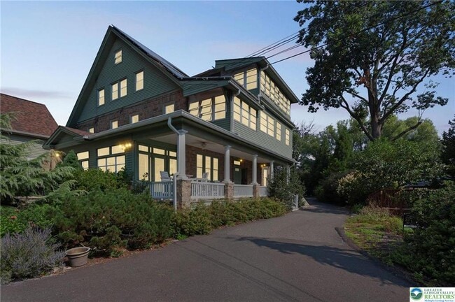 Building Photo - 313 Edgewood Dr Rental