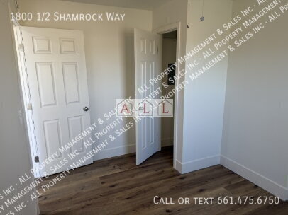 Photo - 1800 1/2 Shamrock Way-